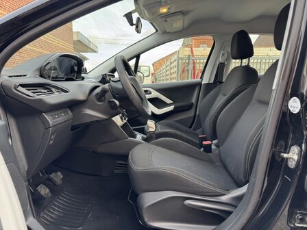 Peugeot 208 1.2i &quot;GARANTIE&quot; like/airco/cruise/80 000km/2019