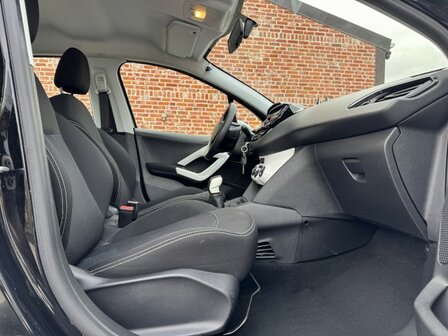 Peugeot 208 1.2i &quot;GARANTIE&quot; like/airco/cruise/80 000km/2019