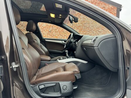 Audi a4 avant &quot;NIEUWSTAAT&quot; Navi/xenon/pano/leder/oh-boek