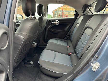 Fiat 500x 1.6i &quot;GARANTIE&quot; Navi/pdc/clima/oh-boek/euro6/2018