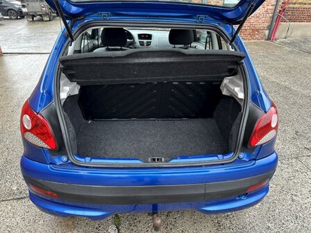 Peugeot 206+ 1.2i &quot;GEKEURD&quot; airco/GARANTIE/44kw/2010