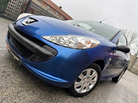 Peugeot 206+ 1.2i &quot;GEKEURD&quot; airco/GARANTIE/44kw/2010