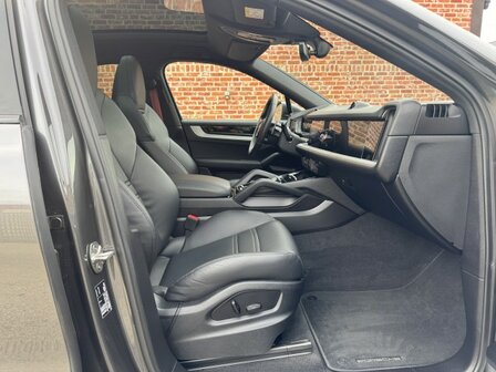 Porsche Cayenne "E-Hybride" Sportdesign/Bose/soft/22"/2024