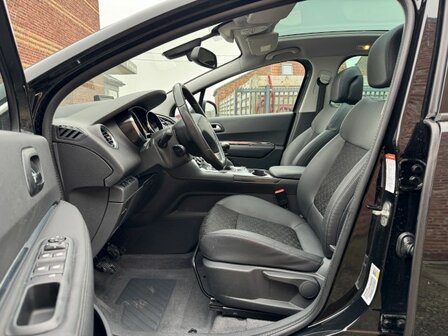 Peugeot 3008 1.2i "GARANTIE" Navi/camera/pdc/clima/oh-boek