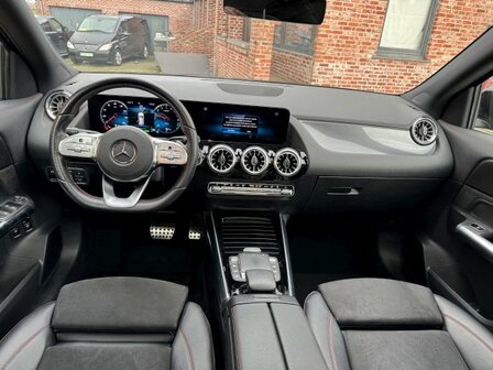 Mercedes GLA 250e "HYBRIDE 38co" AMG-line/full/1ste eig/2021