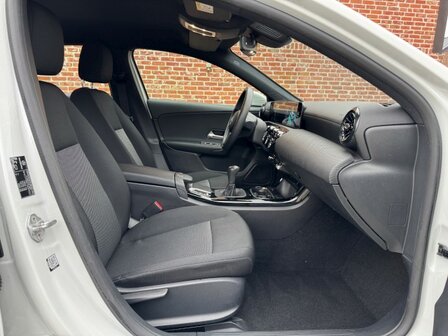 Mercedes A-klasse "BENZINE" CAMERA/carplay/Navi/PDC/2022
