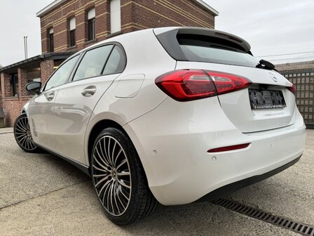 Mercedes A-klasse "BENZINE" CAMERA/carplay/Navi/PDC/2022