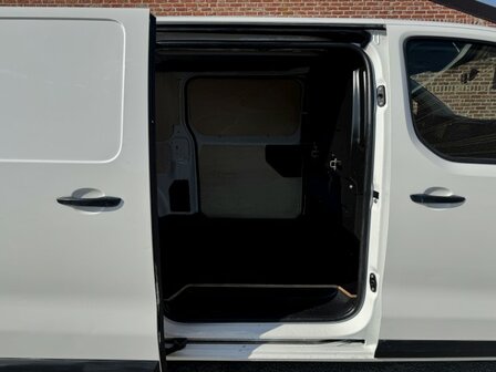 Citroen Jumpy "DUBBELE SCHUIFDEUR"3zitplaatsen/L3/euro6/2021