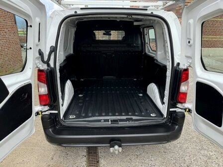 Citroen Berlingo"LICHTE VRACHT"benzine/trekhaak/80000km/2022