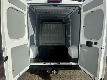 Peugeot Boxer2.2hdi"LICHTE VRACHT"L2 H2/euro6d/trekhaak/2020