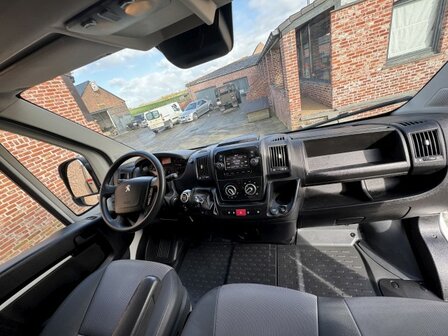 Peugeot Boxer2.2hdi"LICHTE VRACHT"L2 H2/euro6d/trekhaak/2020