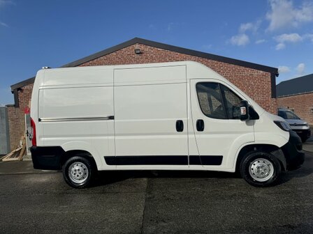 Peugeot Boxer2.2hdi"LICHTE VRACHT"L2 H2/euro6d/trekhaak/2020