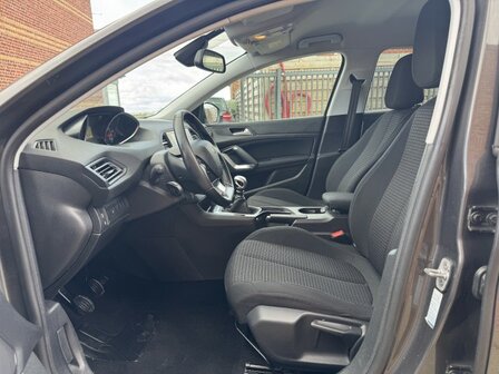 Peugeot 308sw "GARANTIE" Navi/cruise/pdc/trekhaak/euro6d