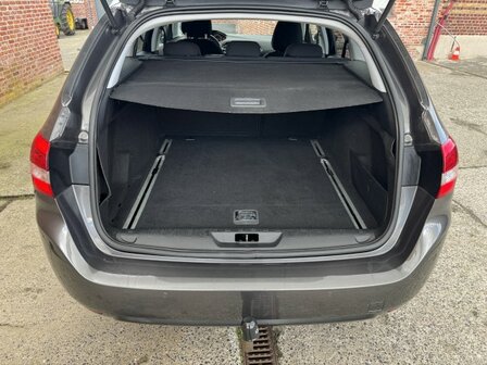 Peugeot 308sw "GARANTIE" Navi/cruise/pdc/trekhaak/euro6d