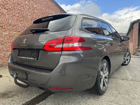 Peugeot 308sw "GARANTIE" Navi/cruise/pdc/trekhaak/euro6d