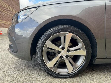 Peugeot 308sw "GARANTIE" Navi/cruise/pdc/trekhaak/euro6d