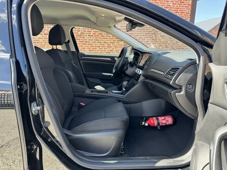 Renault Megane "HYBRIDE" full/plug-in/AUTOMAAT/70 000km/2022