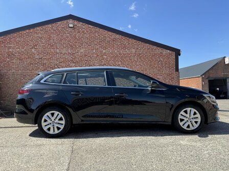 Renault Megane "HYBRIDE" full/plug-in/AUTOMAAT/70 000km/2022