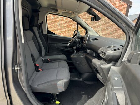 Opel Combo1.2i "3 ZIT" Carplay/trekhaak/benzine/55000km/2020