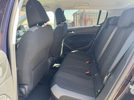 Peugeot 3081.2i "GARANTIE" Camera/Navi/cruise/pdc/euro6/2016