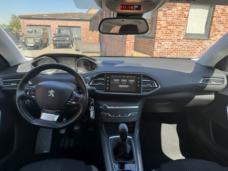 Peugeot 3081.2i "GARANTIE" Camera/Navi/cruise/pdc/euro6/2016