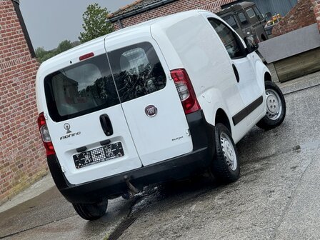 Fiat Fiorino 1.3d "LICHTE VRACHT" REEDS gekeurd/TREKHAAK!!!