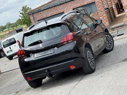 Peugeot 2008 1.2i "GARANTIE" Navi/clima/pdc/75 000km/oh-boek