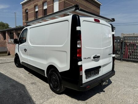 Renault Trafic 2.0dci"LICHTE VRACHT"3zitplaats/trekhaak/2021