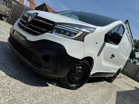 Renault Trafic 2.0dci"LICHTE VRACHT"3zitplaats/trekhaak/2021