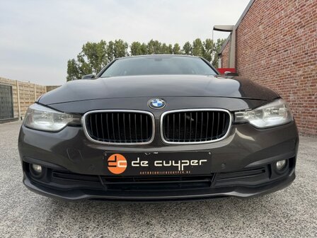Bmw 316d touring "FACELIFT" Navi/cruise/pdc/clima/ohboek/eu6
