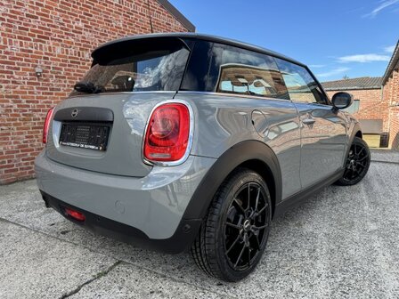 Mini One cooper 1.5i "65 000KM" pdc/clima/led/oh-boek/2020