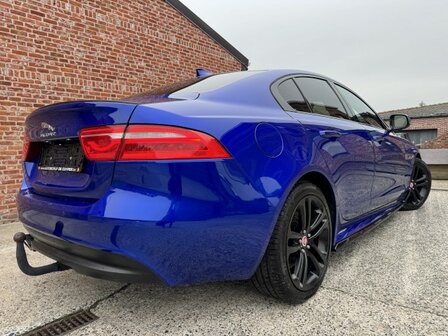 Jaguar Xe "R-sport" Xenon/keyles/MERIDAN/trekhaak/AUTOMAAT