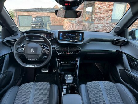 Peugeot 208 "AUTOMAAT" Gt-line/full-option/1500km/2024