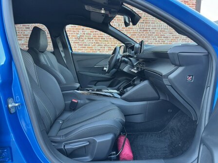 Peugeot 208 "AUTOMAAT" Gt-line/full-option/1500km/2024