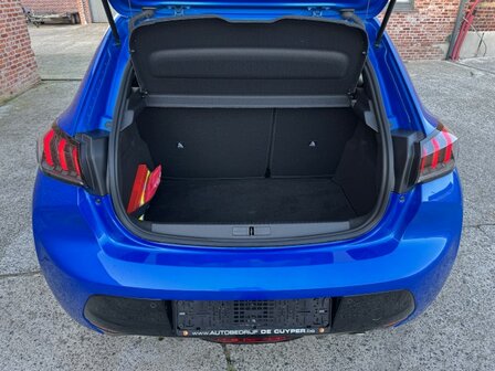 Peugeot 208 "AUTOMAAT" Gt-line/full-option/1500km/2024