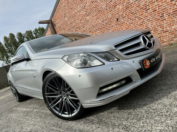 Mercedes E200 coupé 
