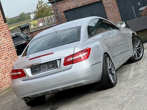 Mercedes E200 coupé 