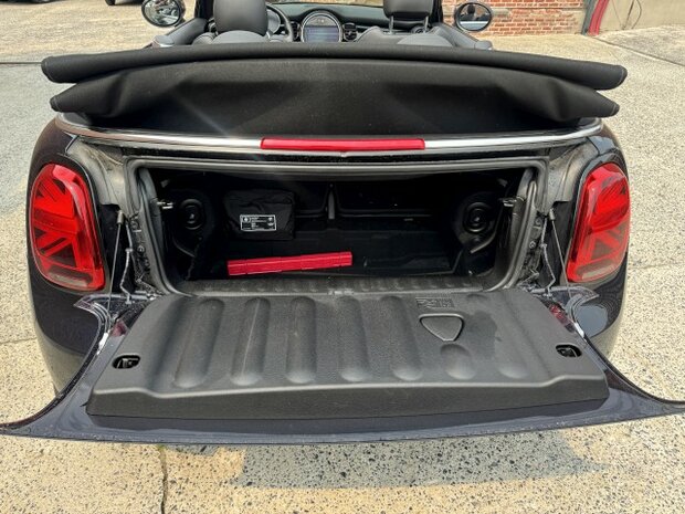 Mini Cooper carbio 1.5I "AUTOMAAT" Full-option/25 000km/2023