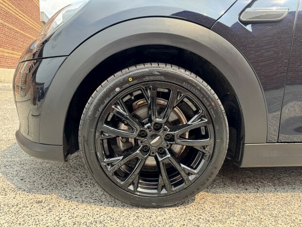 Mini Cooper carbio 1.5I "AUTOMAAT" Full-option/25 000km/2023