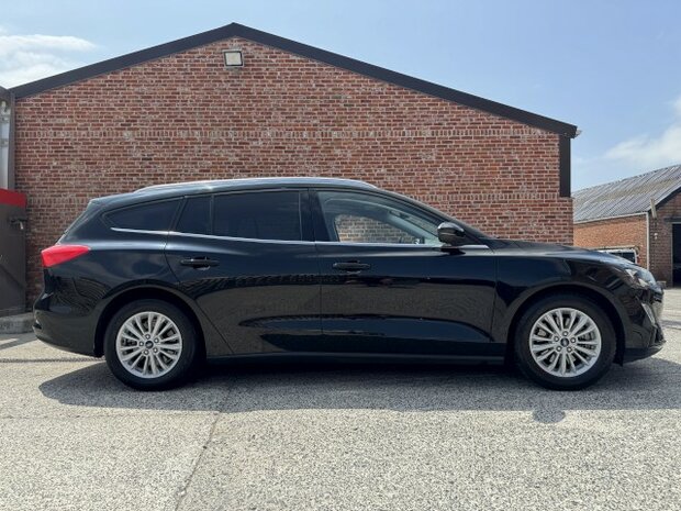 Ford focus 1.0 "GARANTIE" cruise/pdc/airco/Navi/oh-boek/2019