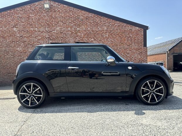 Mini one 1.6i "GARANTIE" Xenon/pdc/clima/125 000km/2011