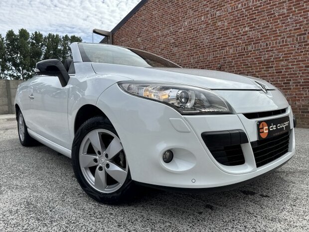 Renault Megane 1.6i "90 000km" Navi/cruise/pdc/XENON/2011