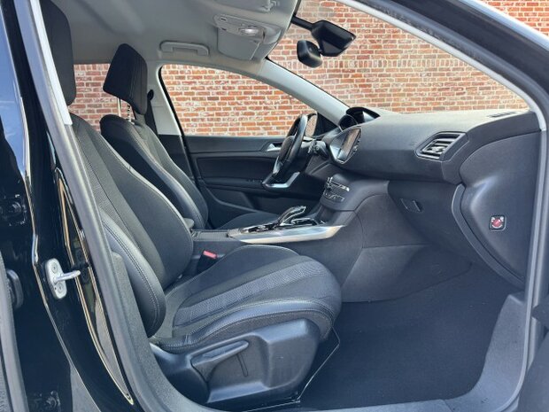 Peugeot 308sw "AUTOMAAT" Navi/cruise/pdc/led/benzine/60000km