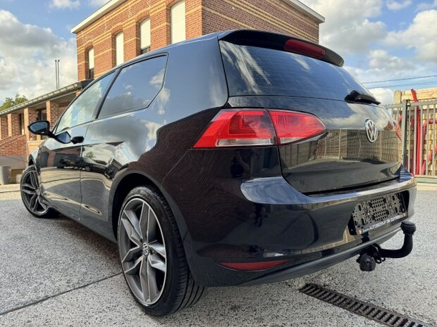 Volkswagen Golf 7 1.2tsi "GARANTIE" gekeurd/trekhaak/18inch