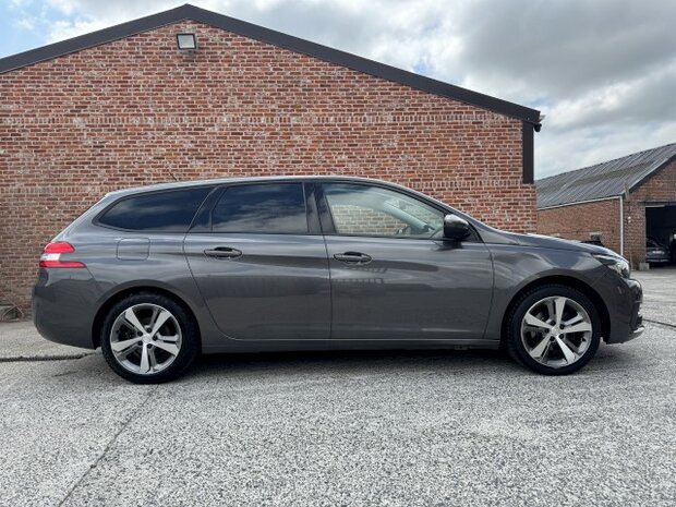 Peugeot 308sw "AUTOMAAT" Navi/camera360/clima/70 000km/2020