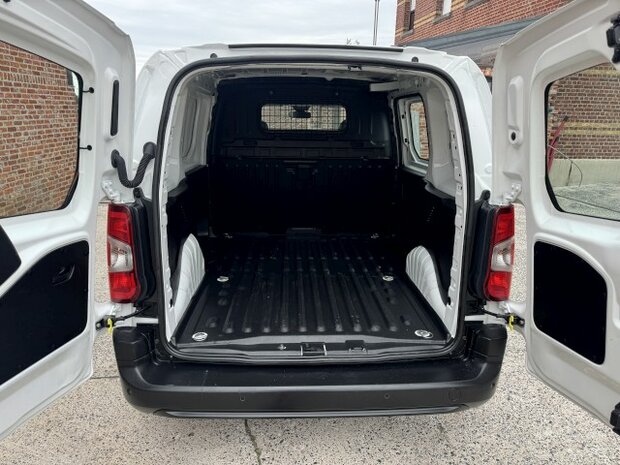Citroen Berlingo 1.2i "LICHTE VRACHT" benzine/oh-boek/2021