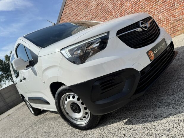 Opel combo 1.5d "NIEUW-model" lichtevracht/airco/pdc/2019
