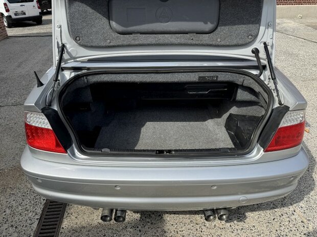 Bmw M3 e46 "MANUEEL" 125000km/leder/XENON/pdc/Navi/clim/2001