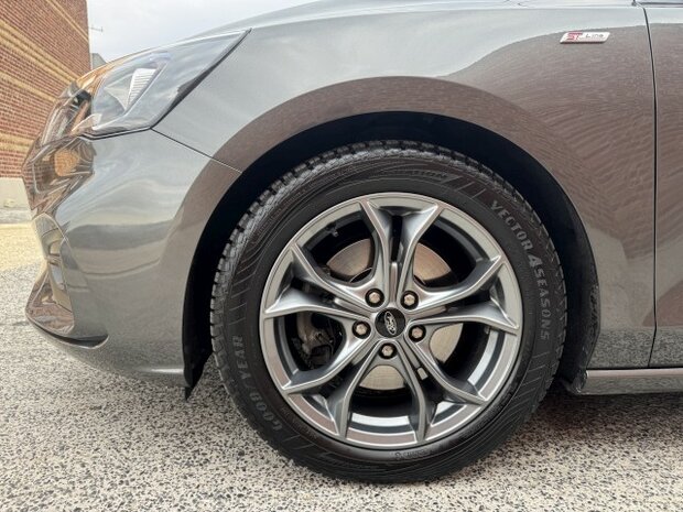 Ford Focus 1.5d "St-line" Navi/pdc/cruise/oh-boek/75000km