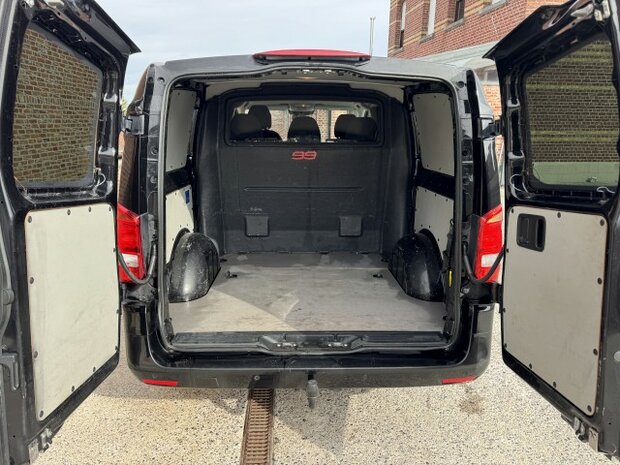 Mercedes Vito 116cdi "5plaatsen" lichtevracht/160pk/ac/2015